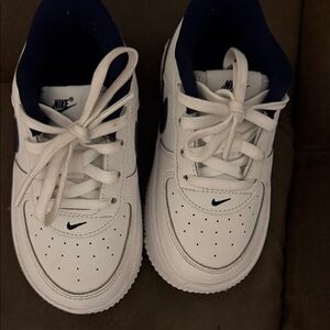 Nike Kids White and Navy Sneakers